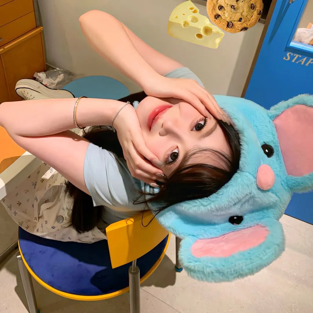 钢铁少女团2在线观看封面